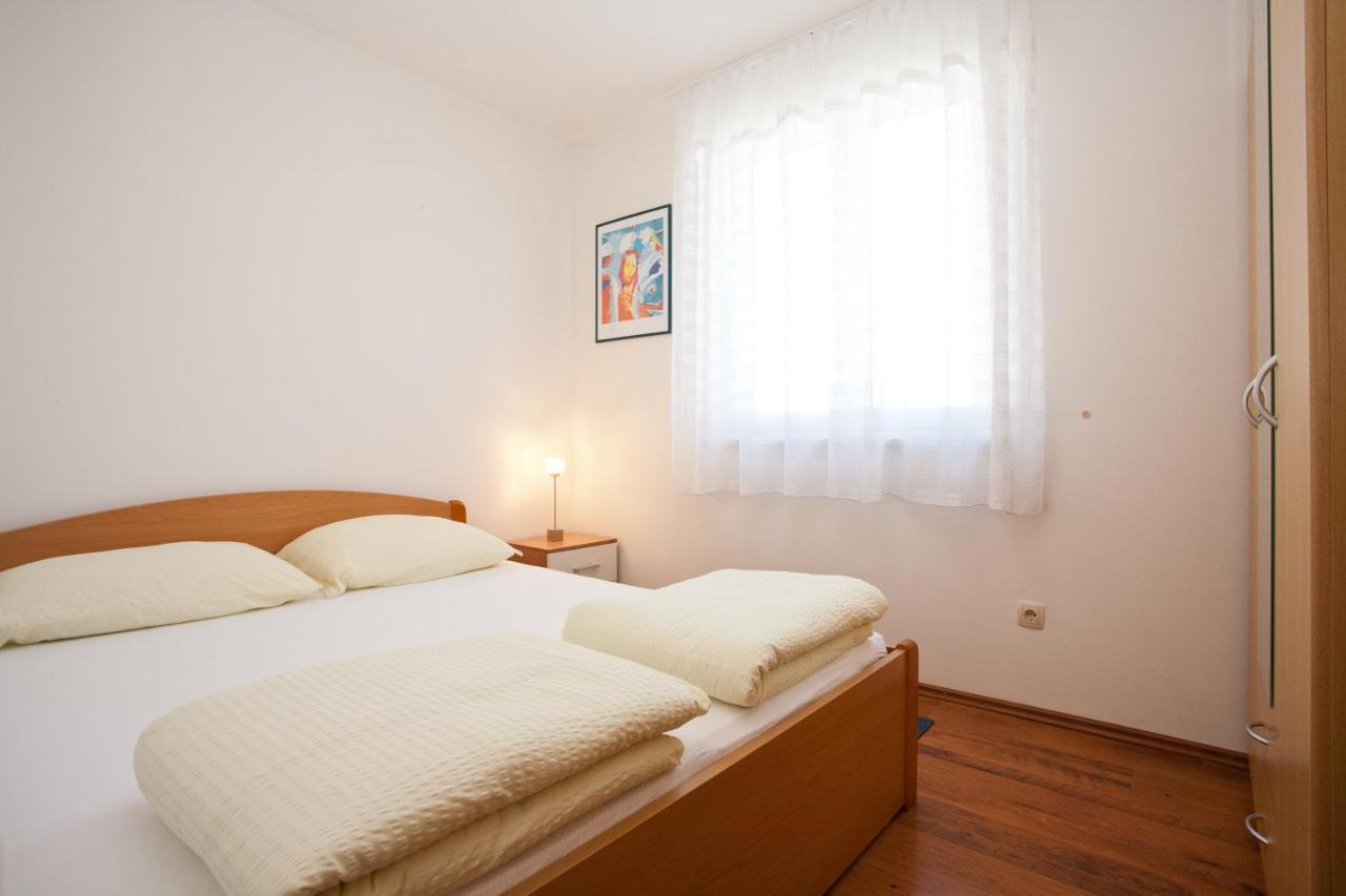 Apartments Glibo Near The Sea And Town Center! Krk Town Exteriör bild