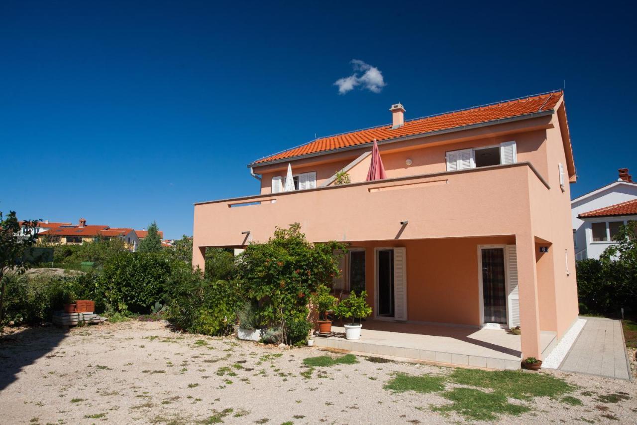 Apartments Glibo Near The Sea And Town Center! Krk Town Exteriör bild