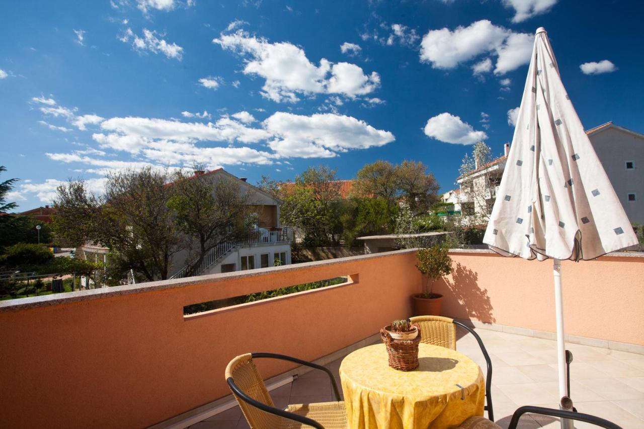 Apartments Glibo Near The Sea And Town Center! Krk Town Exteriör bild