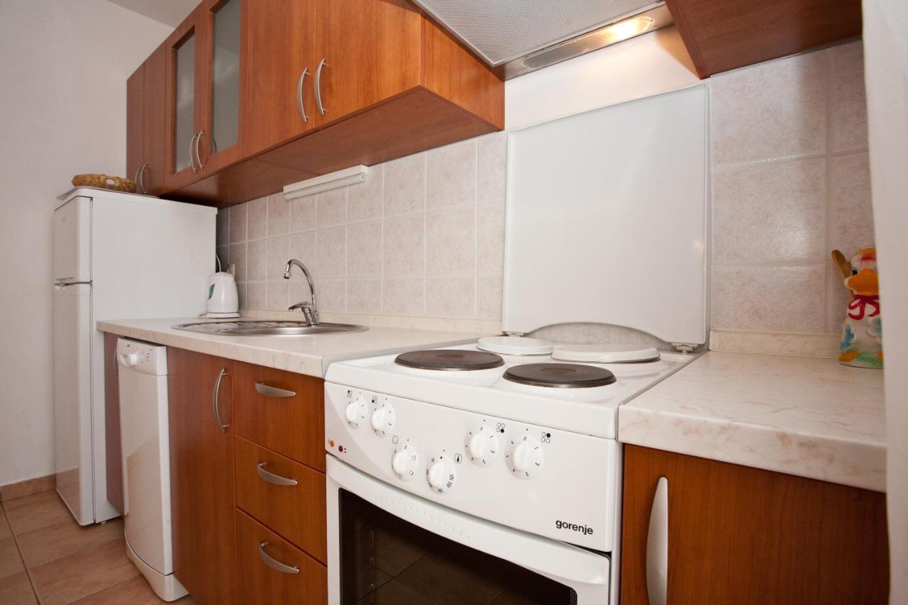 Apartments Glibo Near The Sea And Town Center! Krk Town Exteriör bild